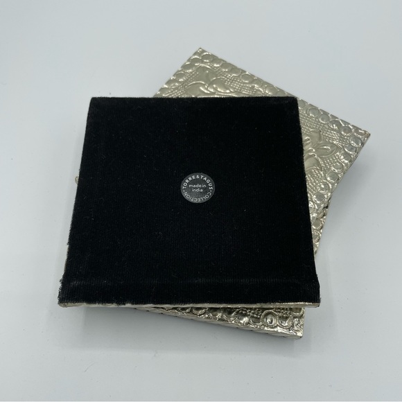 NWT Torre & Tagus Set of Four Decorative Silver-Tone Coasters - Picture 3 of 6